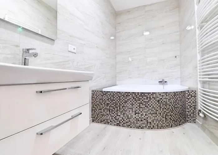 Vakantiehuis Luxusny Rodinny Dom V Trencine Trenčín